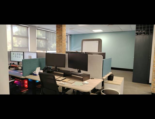 1,059M² OFFICE FOR SALE IN ILLOVO